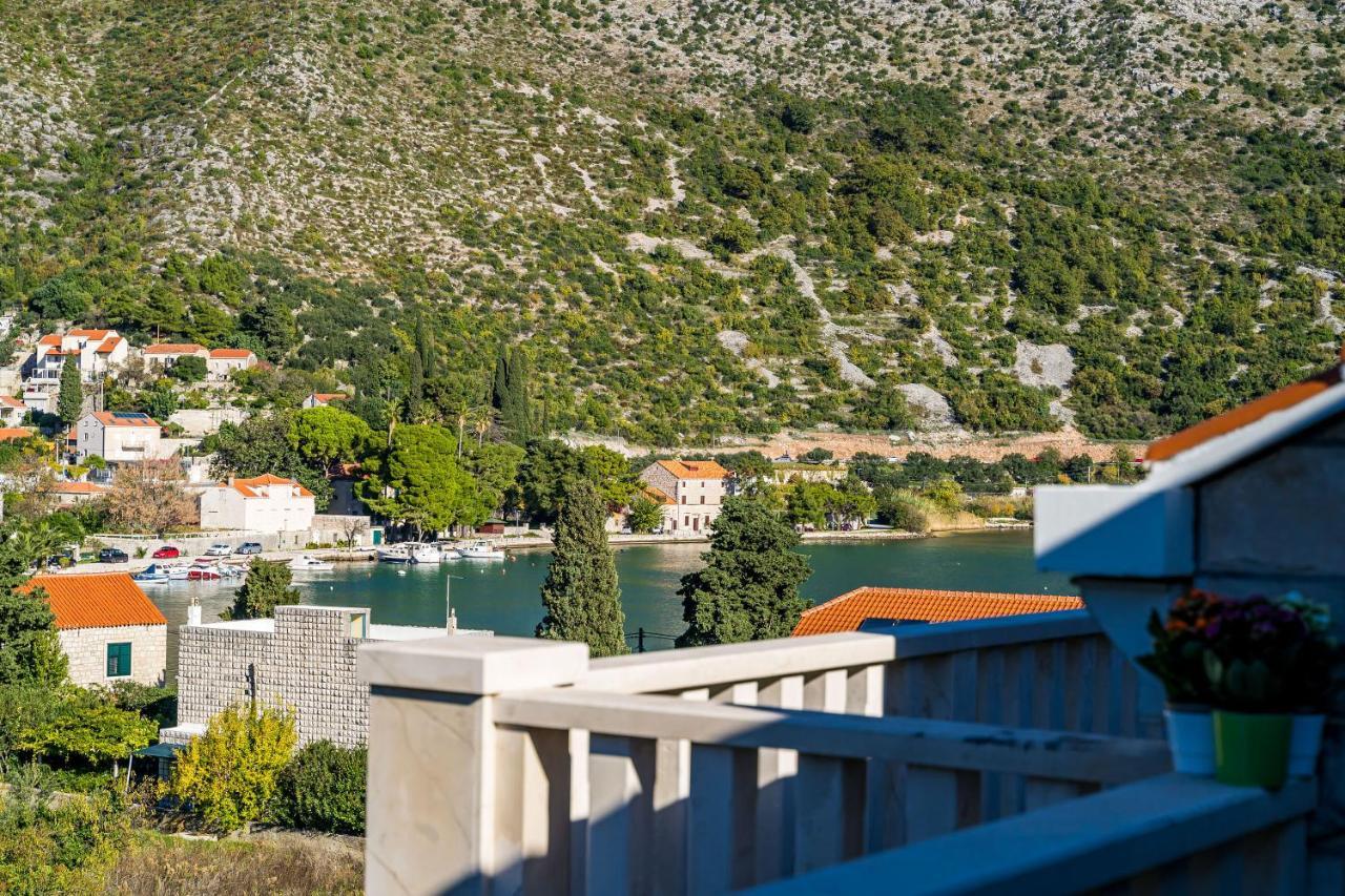 Apartments Kruno Zaton  Buitenkant foto